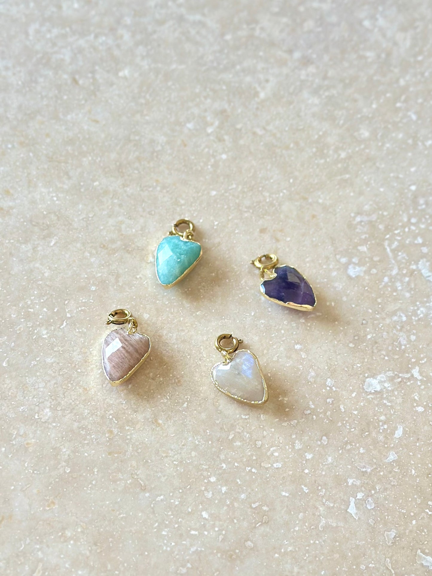 Pendentifs cœur en pierres naturelles