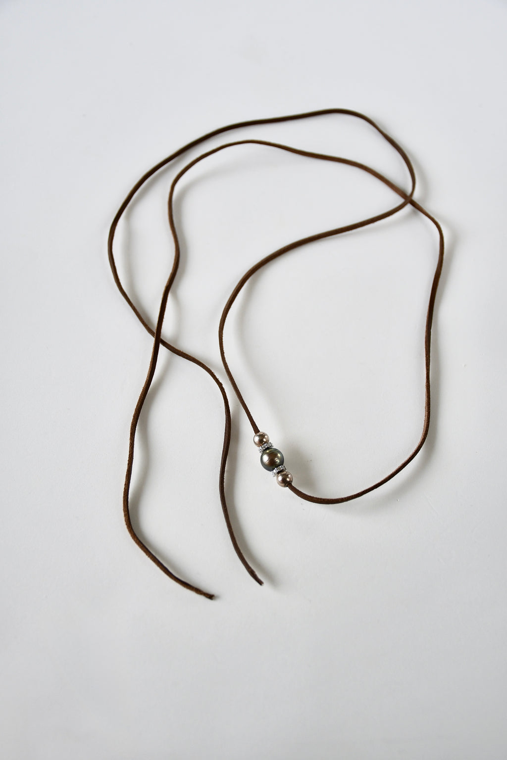 Collier perle de Tahiti & argent 925 sur cordon de cuir