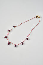 Collier Grenat sur soie