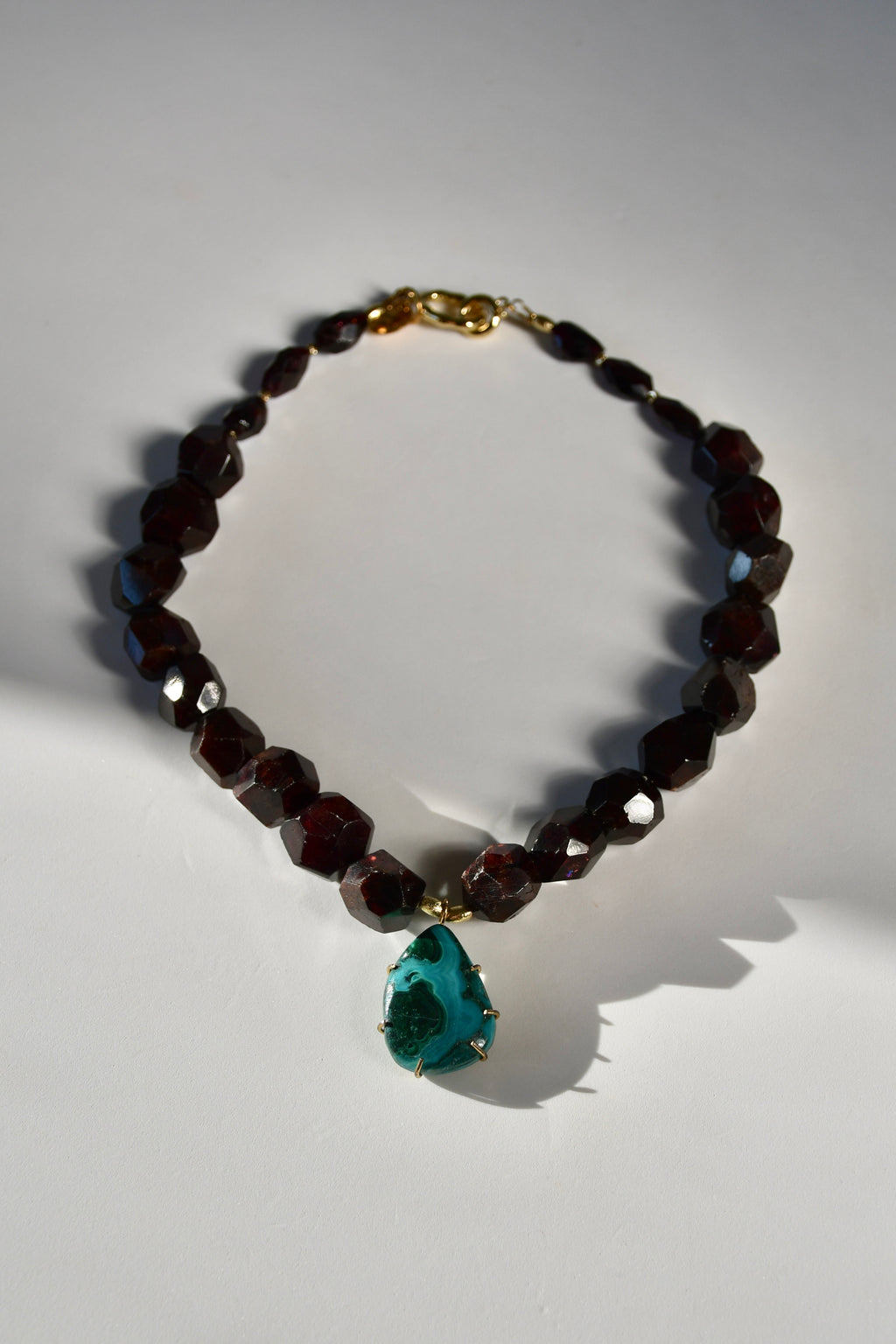 Collier iconique Grenat & Chrysocolle/Malachite