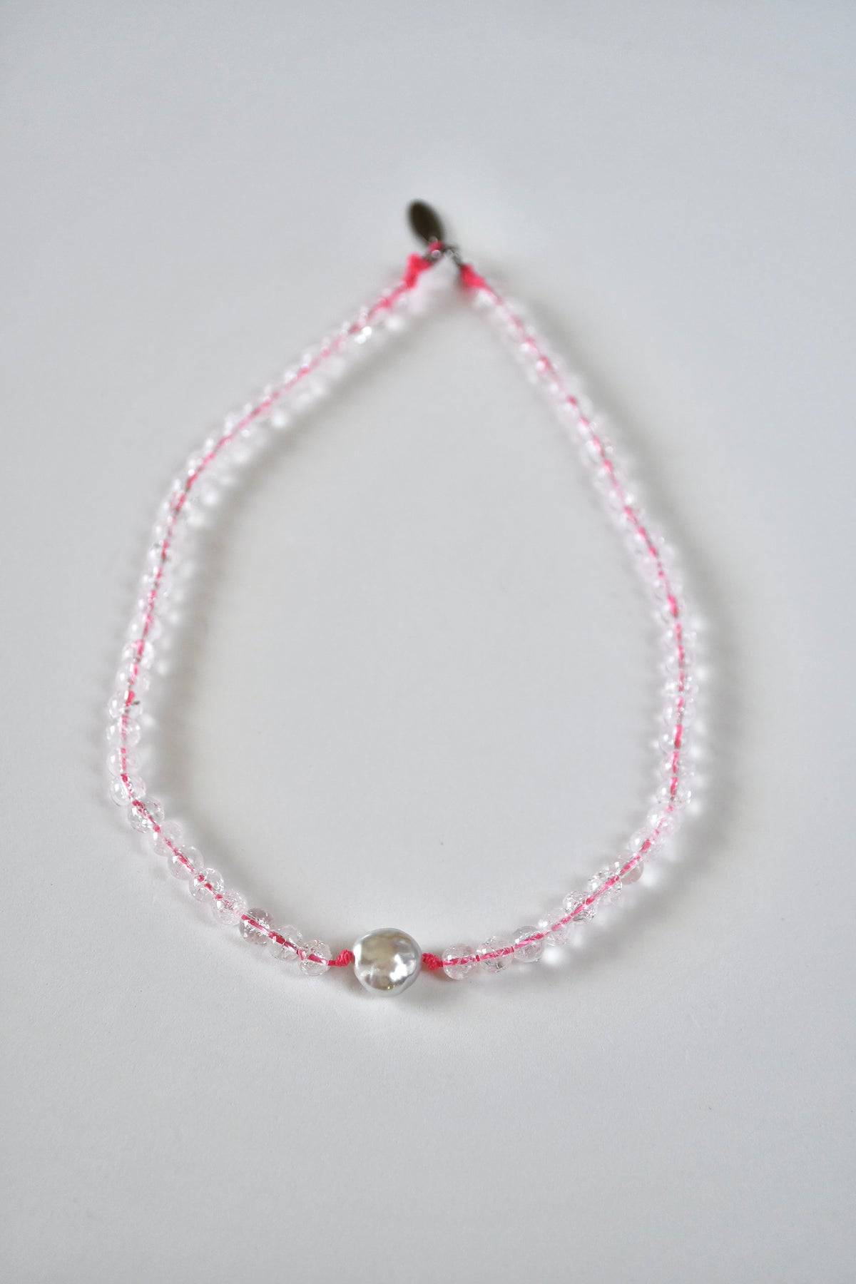 Collana Cristallo di rocca e Perla su Nylon rosa
