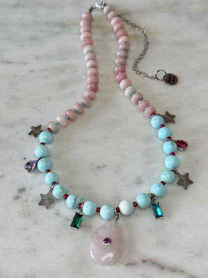 Collier Charms Opale, Quartz rose & Howlite — Le souffle doux de la guérison