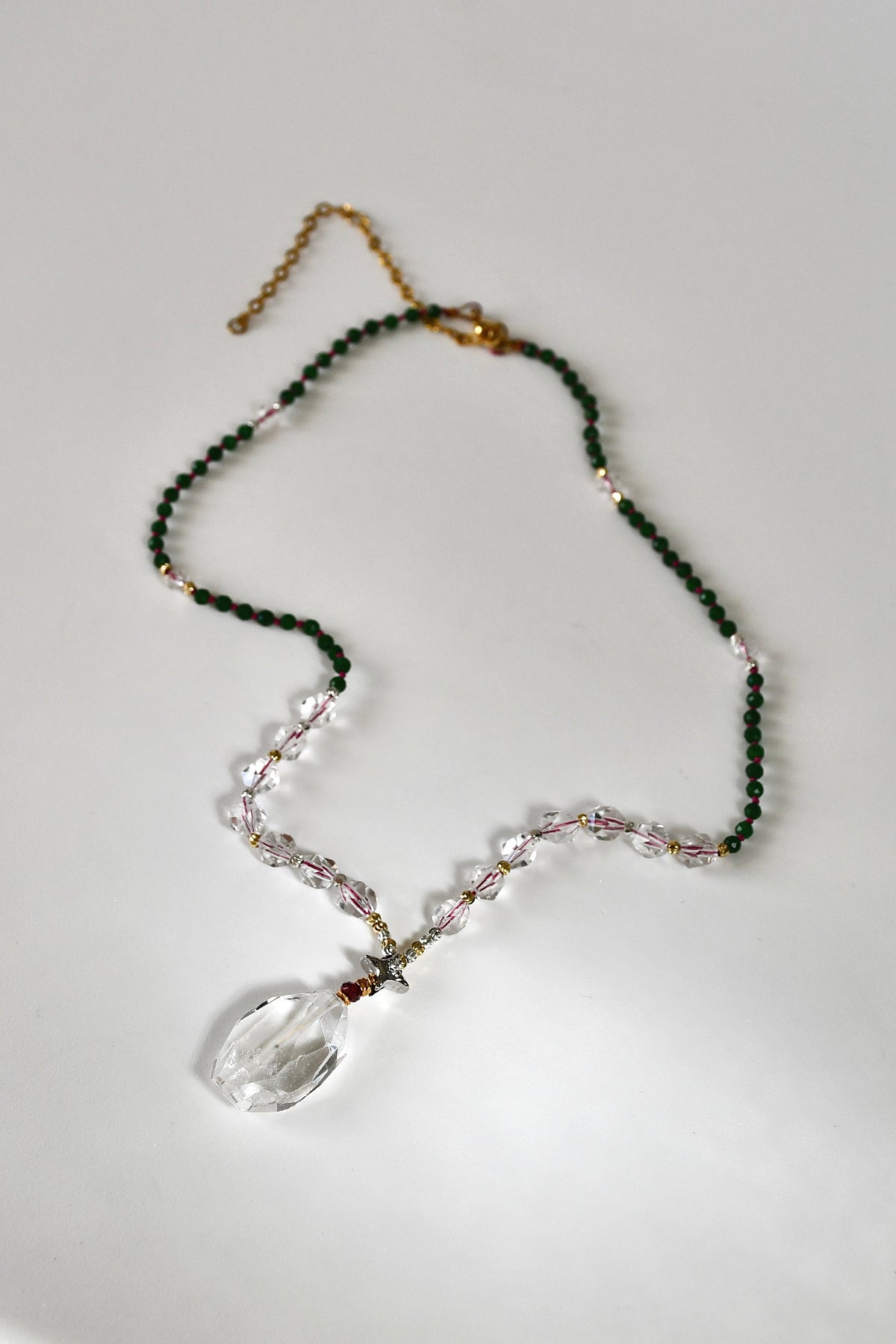 #125 Grüne Jade Halskette, Bergkristall, Granat