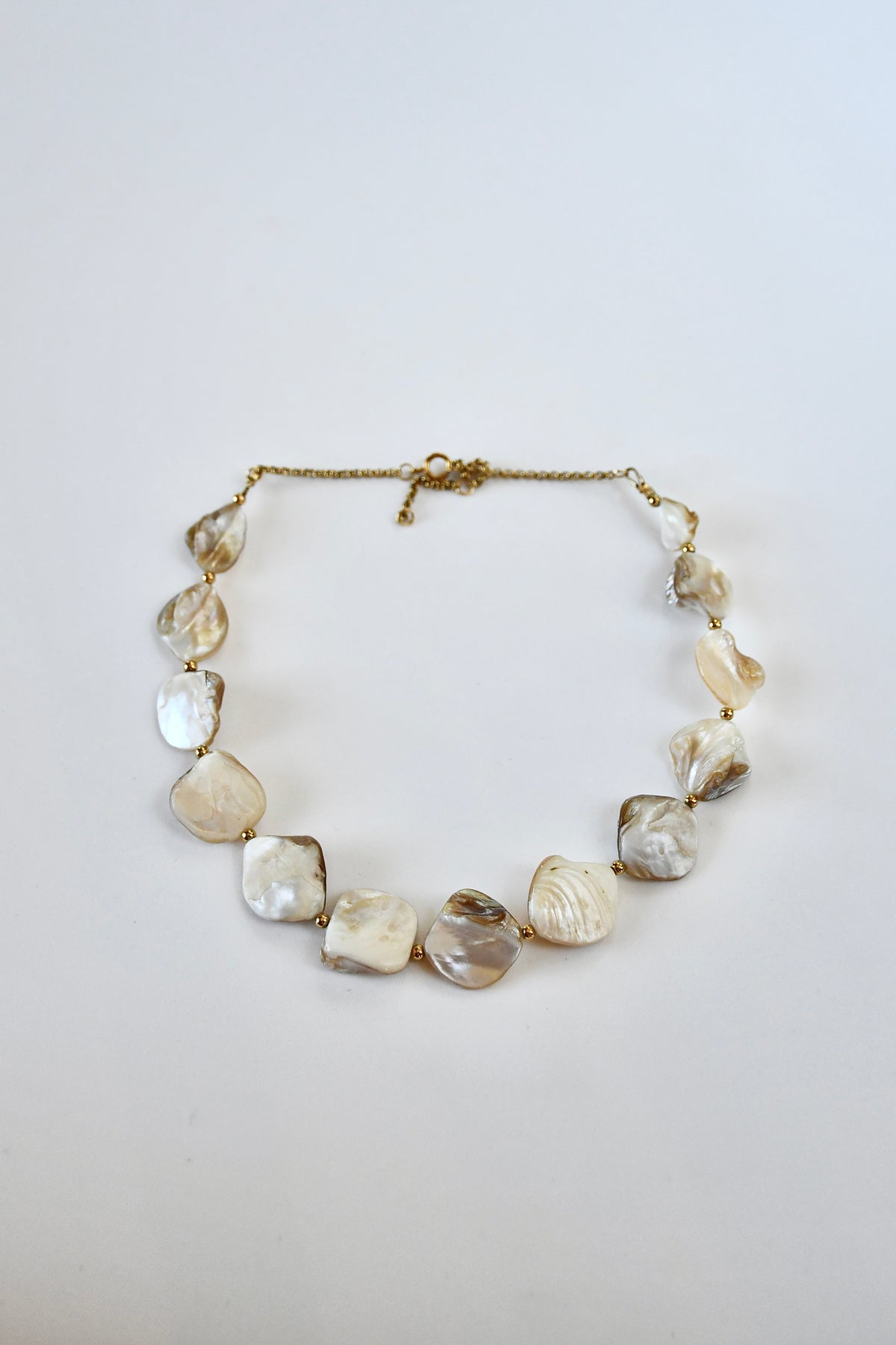 Collier morceaux de nacre