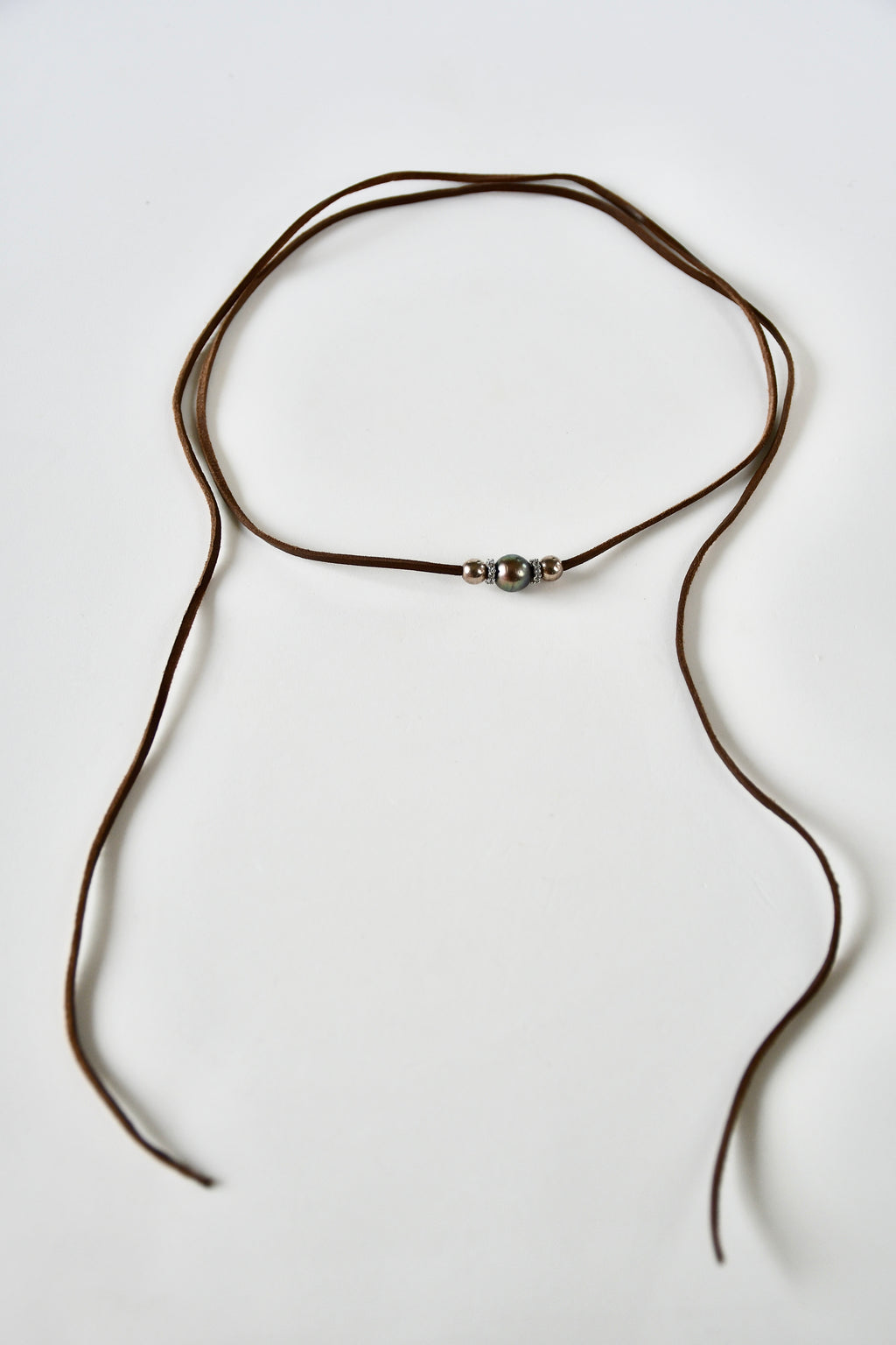 Collier perle de Tahiti & argent 925 sur cordon de cuir