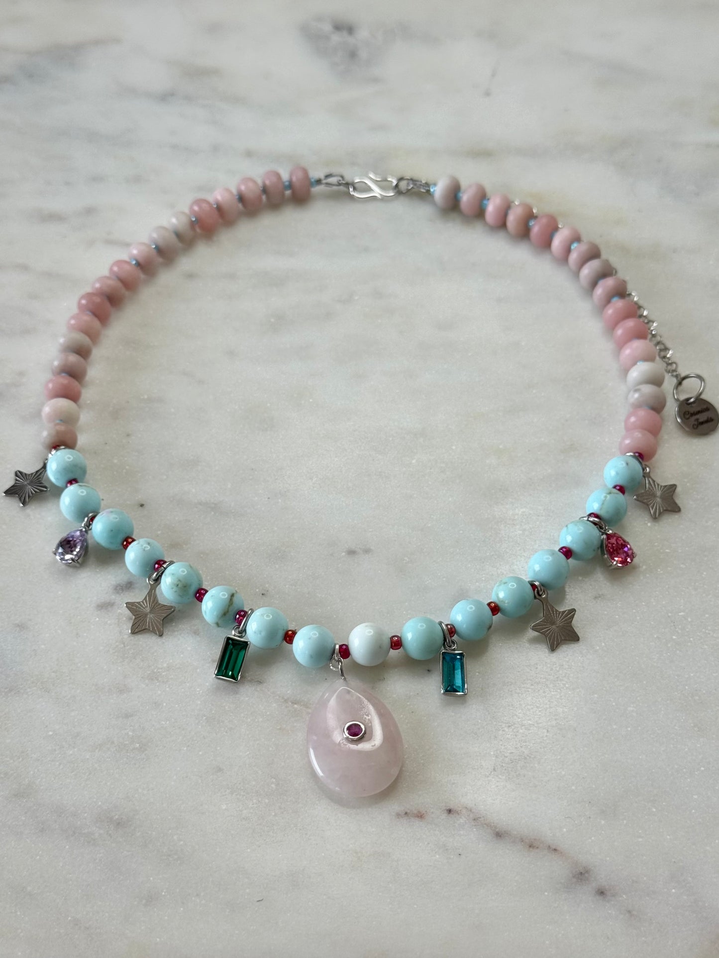 Collier Charms Opale, Quartz rose & Howlite — Le souffle doux de la guérison