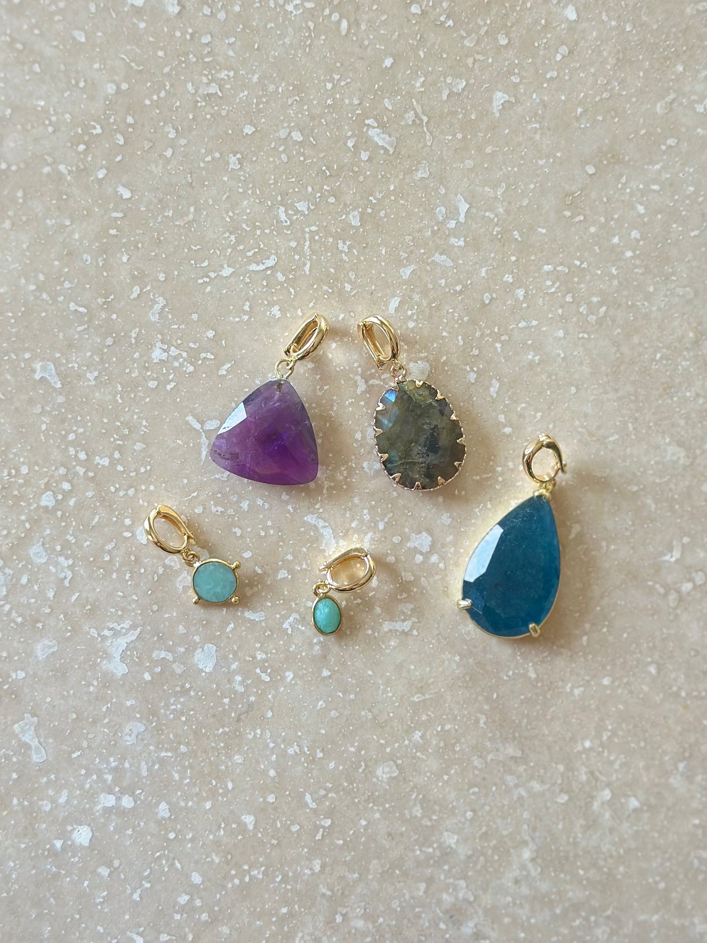 Pendentifs pierres naturelles