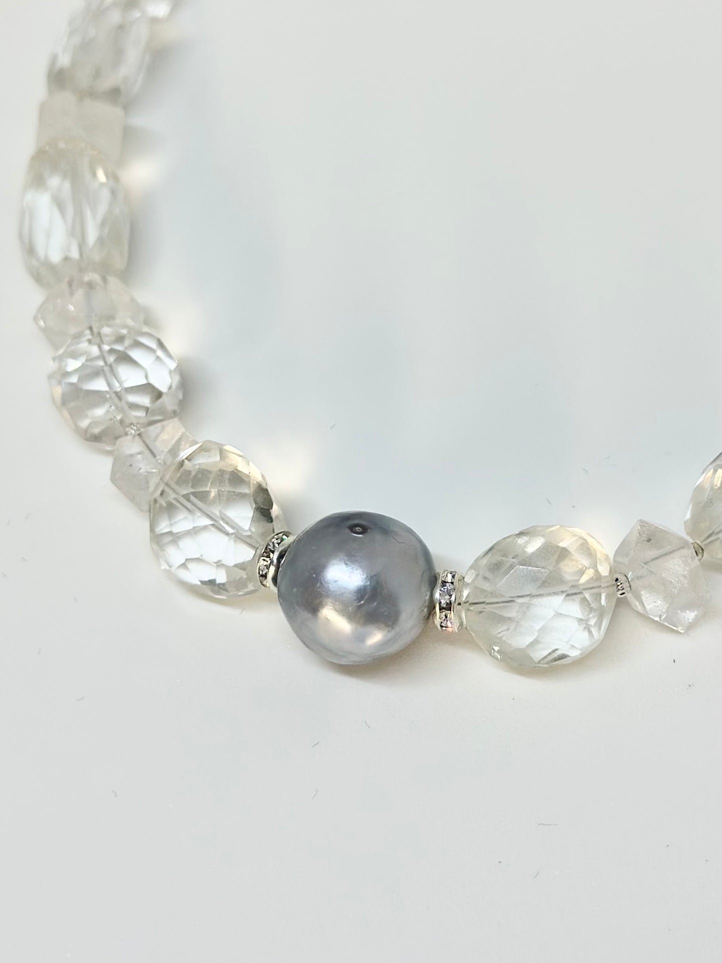 Collier Perle de Tahiti & Cristal de Roche