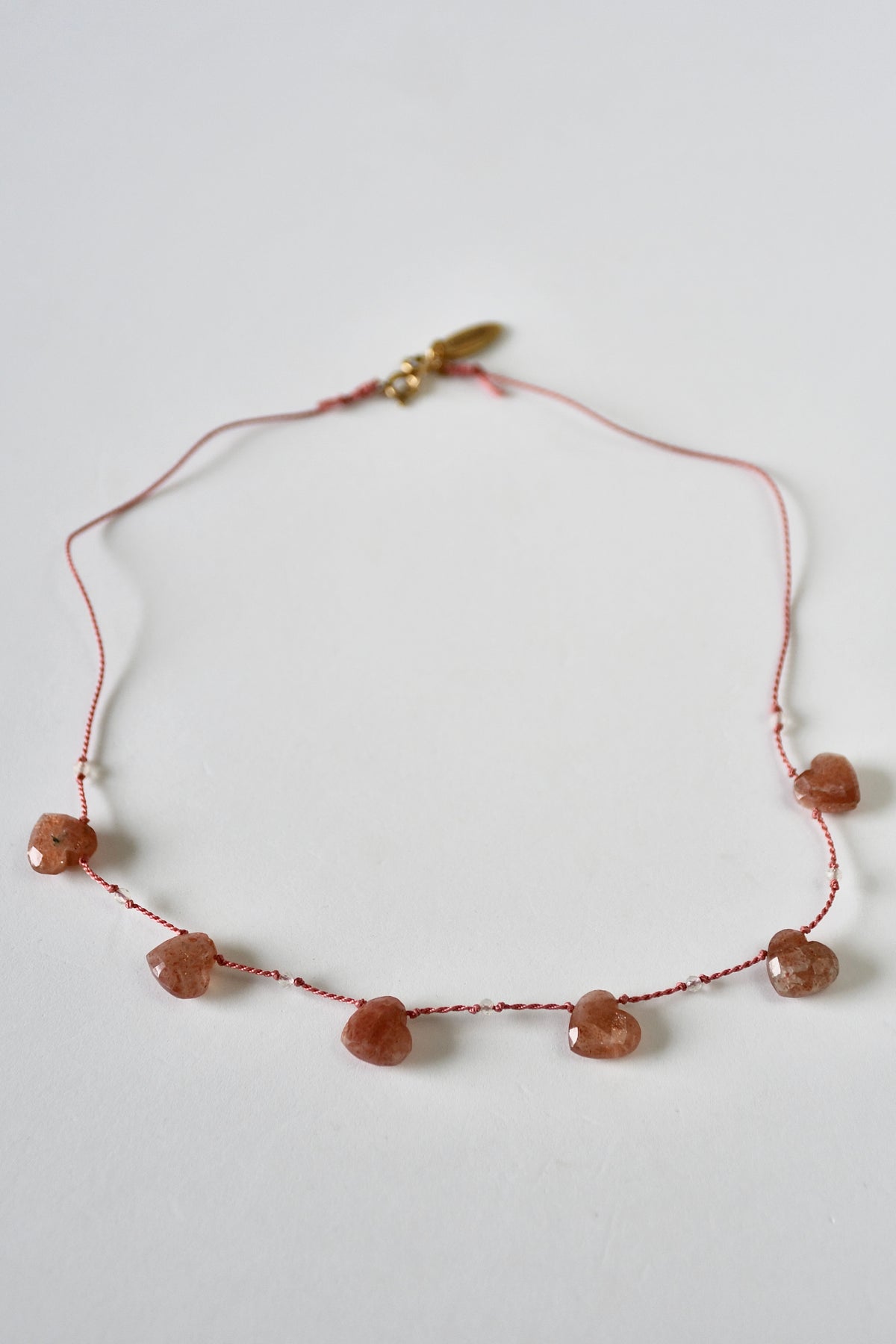 Collier Pierre de soleil sur soie