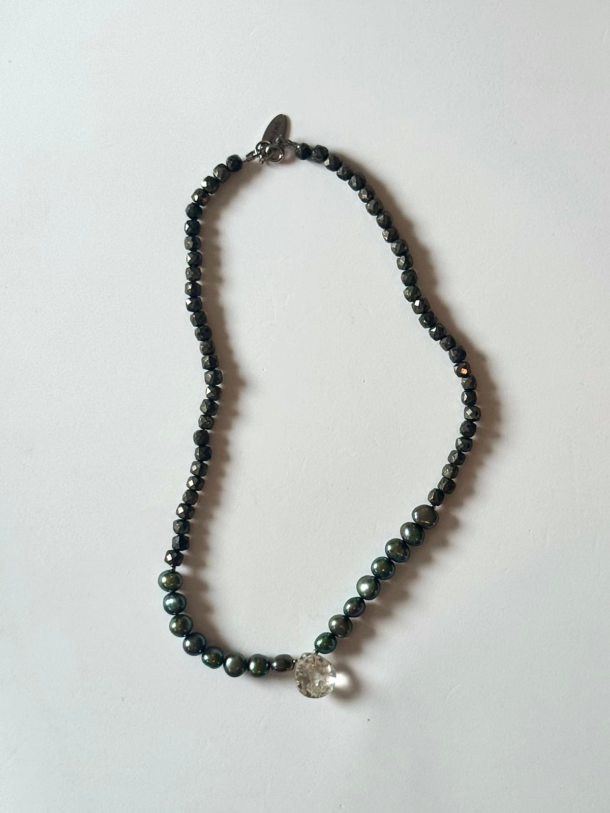 Collier perles d’eau douce, Cristal de roche & Pyrite
