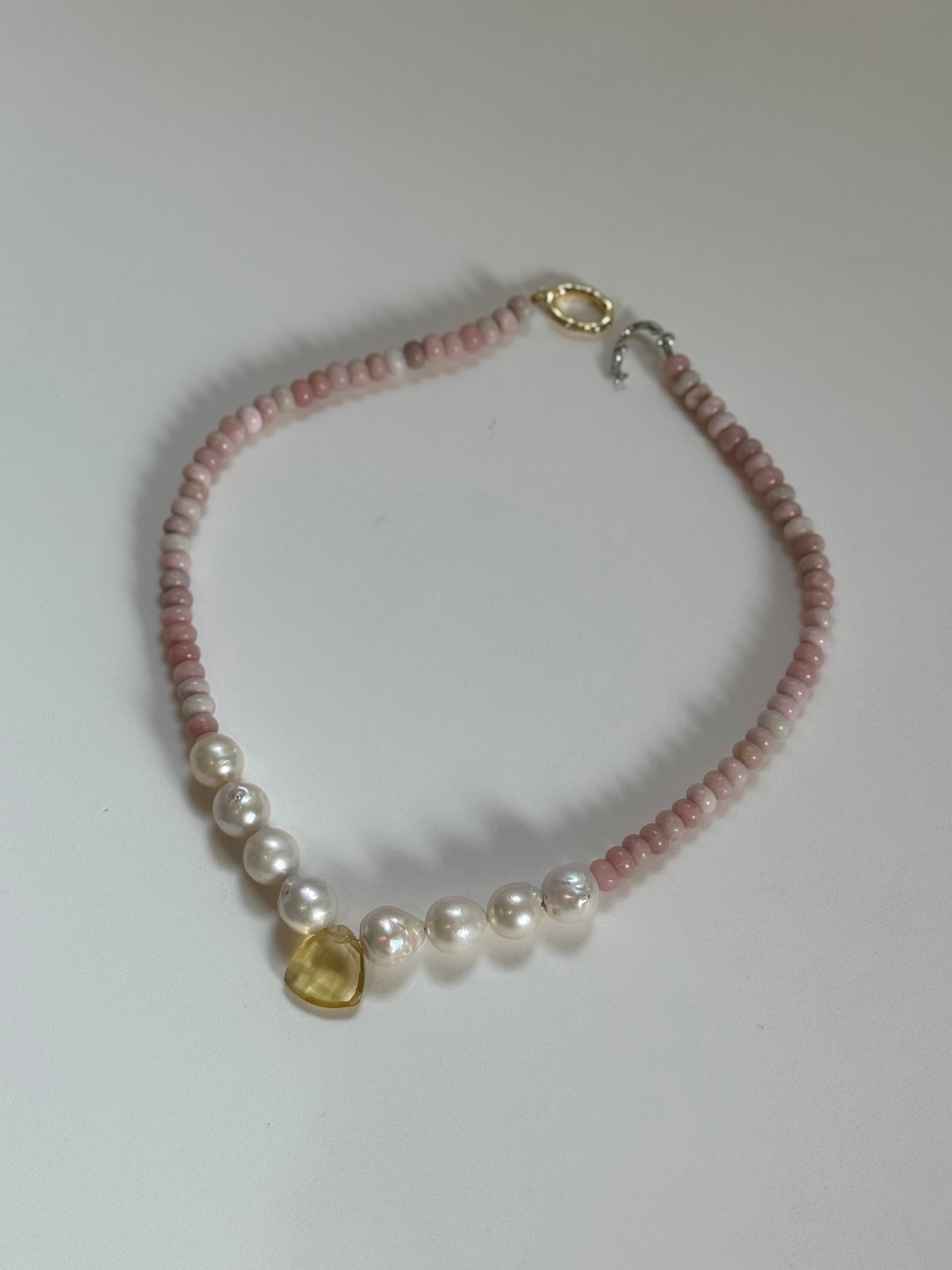 Collier Perles d’eau douce & Opale rose