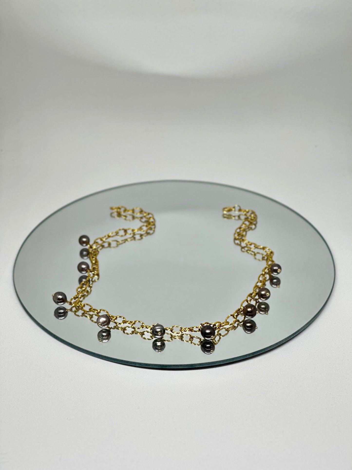 Collier de 9 Perles de Tahiti breloques