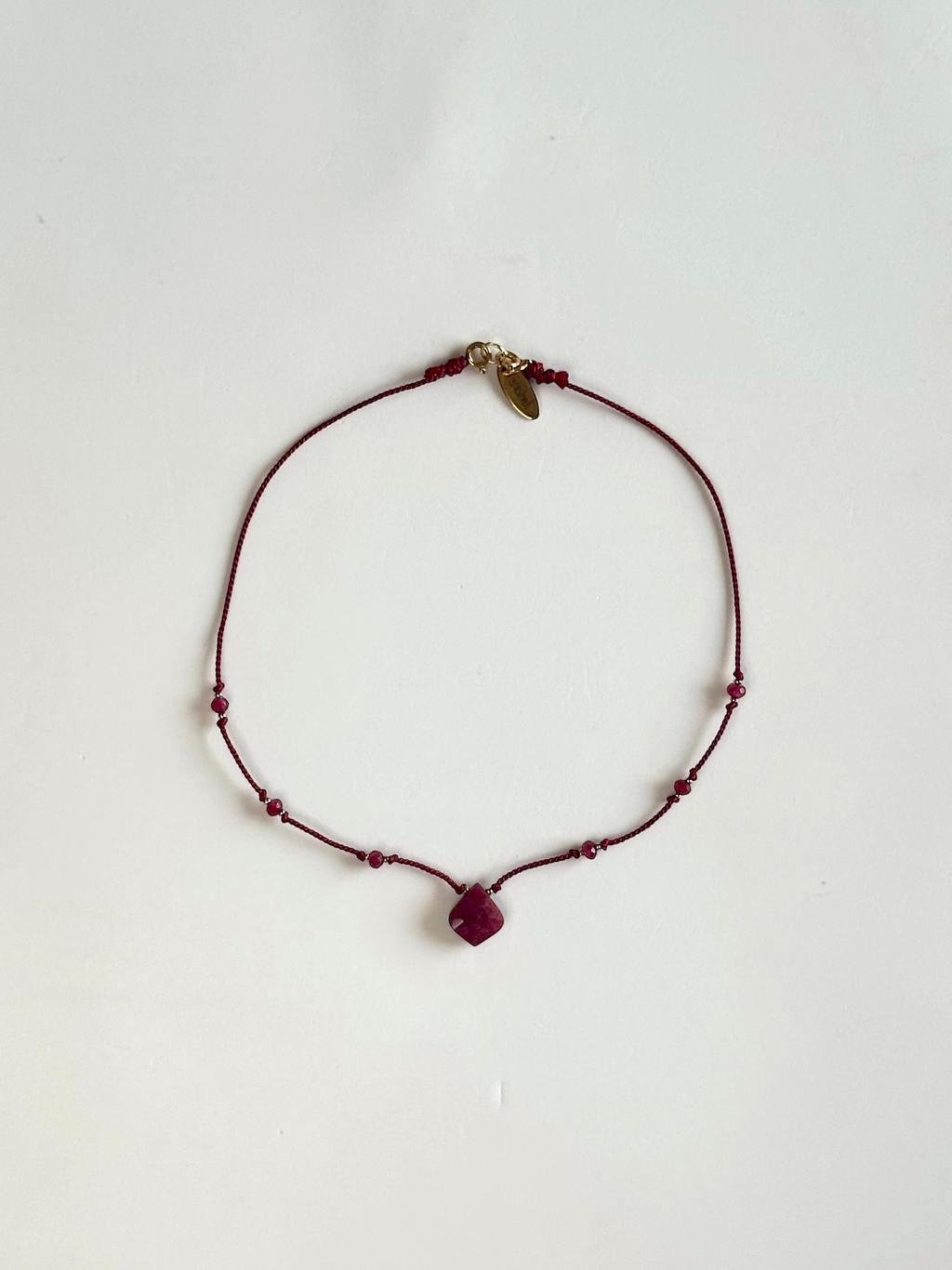Collana in Tavorite su seta