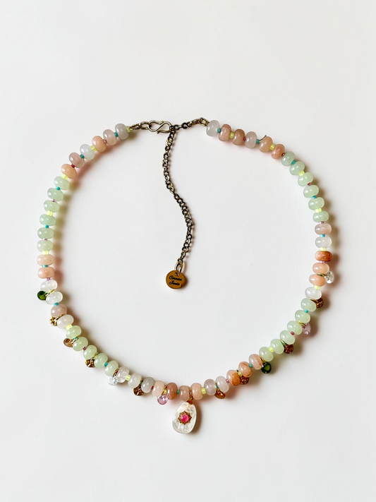 Collier Charms Jade & Cristal de roche — La clarté au cœur du vivant