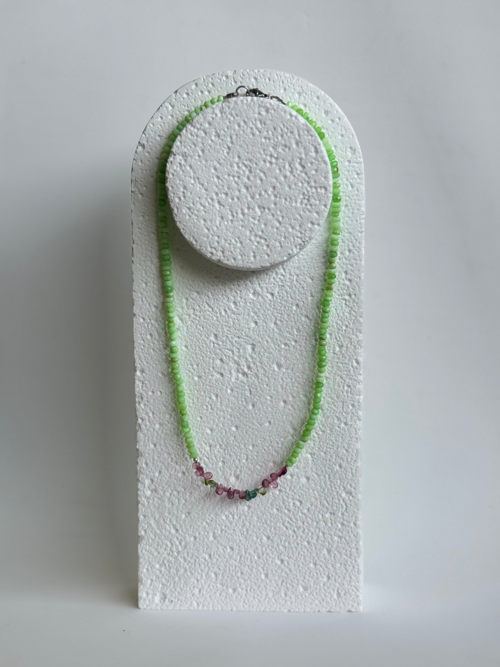 Collana Opale verde del Perù & Tormalina anguria — Il cuore in fiore