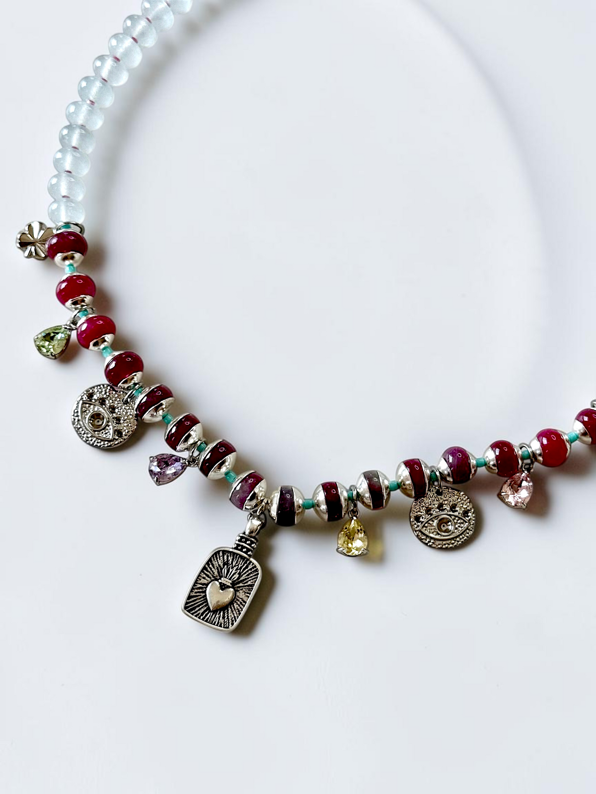 Collana Charms Giada — La pietra delle anime sagge