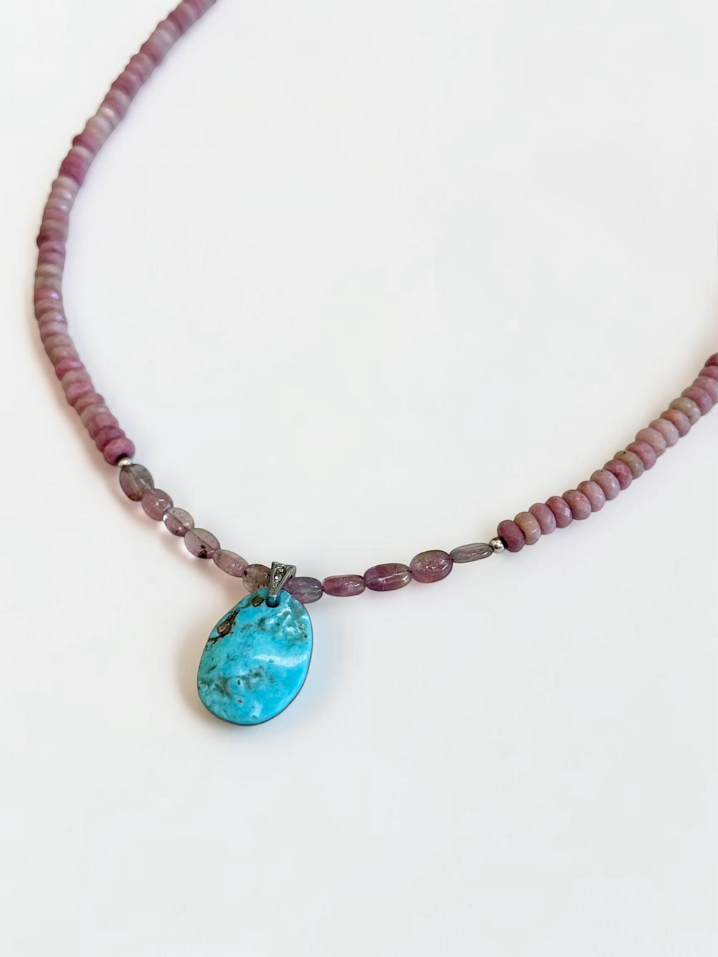 Collana Turchese, Tormalina e Rodonite — La guarigione in tutto il suo splendore