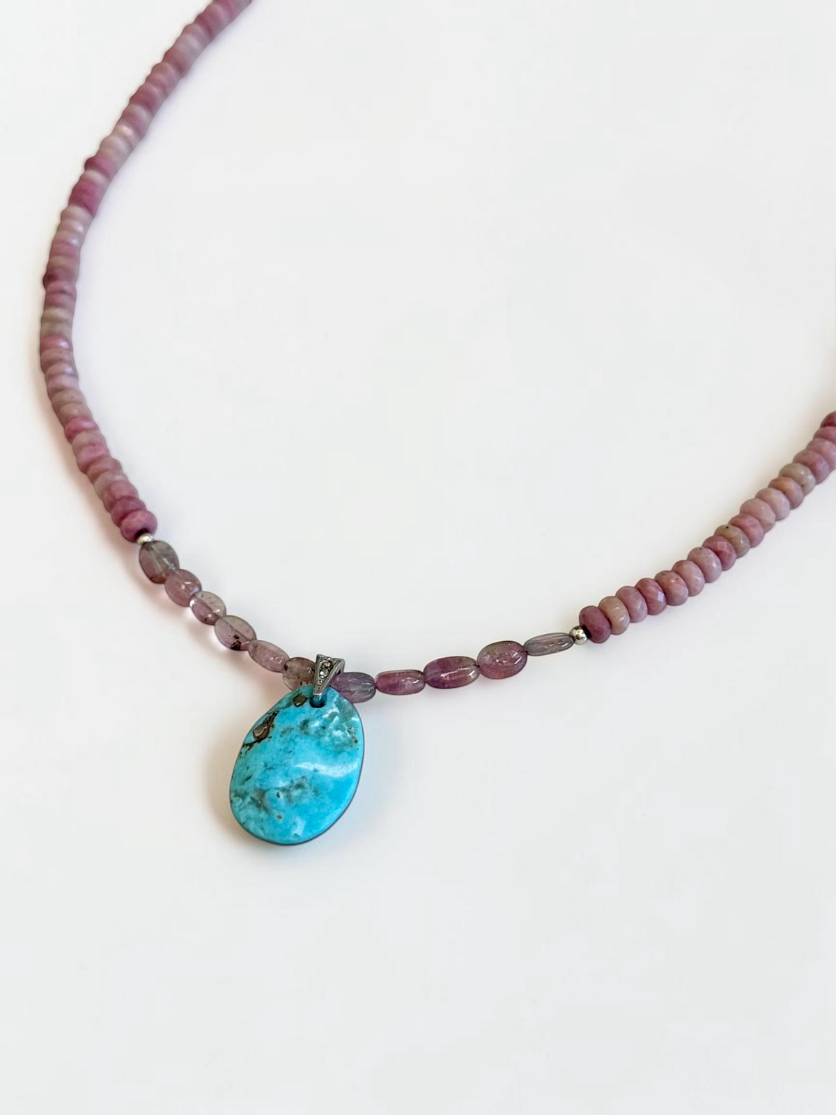 Collana Turchese, Tormalina e Rodonite — La guarigione in tutto il suo splendore