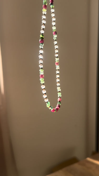 Collier Cristal de Roche, Agate Mousse, Tourmaline rose & Pyrite – Harmonie, enracinement et lumière