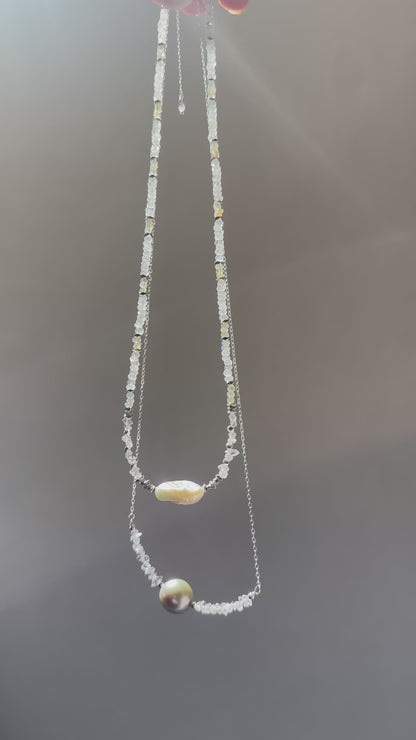 Collier entre ciel et terre – Pierre de lune, Opale, diamants d’Herkimer et Hématite | Intuition, clarté et ancrage