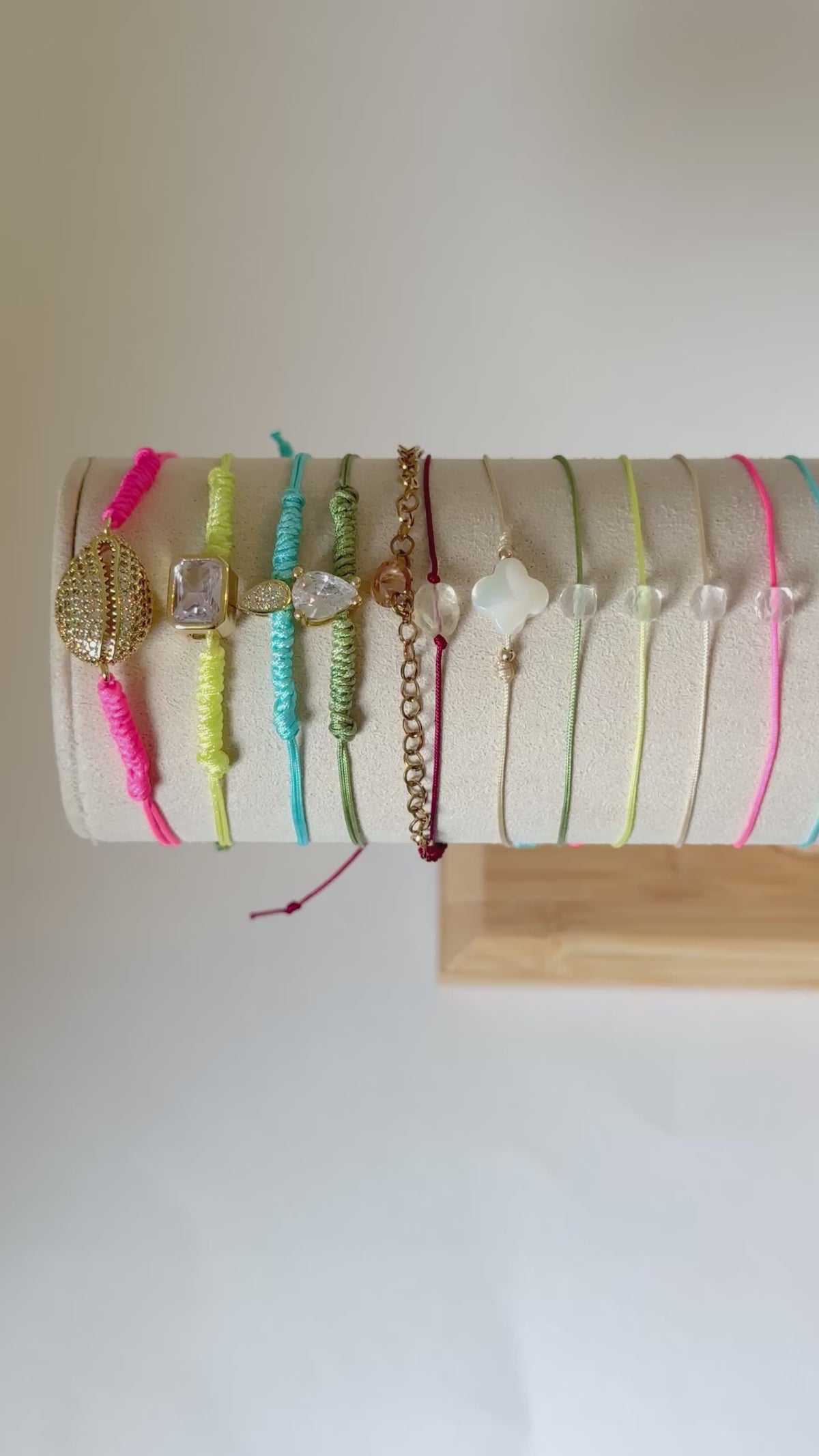 Braccialetti colorati regolabili